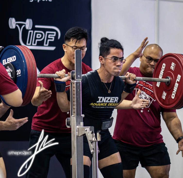 Mervin Ortoño competing